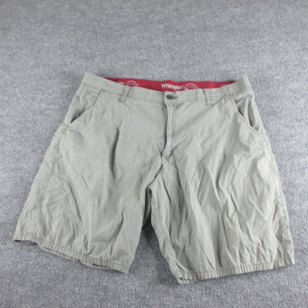 Wrangler ATG All Terrain Gear Shorts Mens 40 Beige Nylon 9" Inseam Outdoors